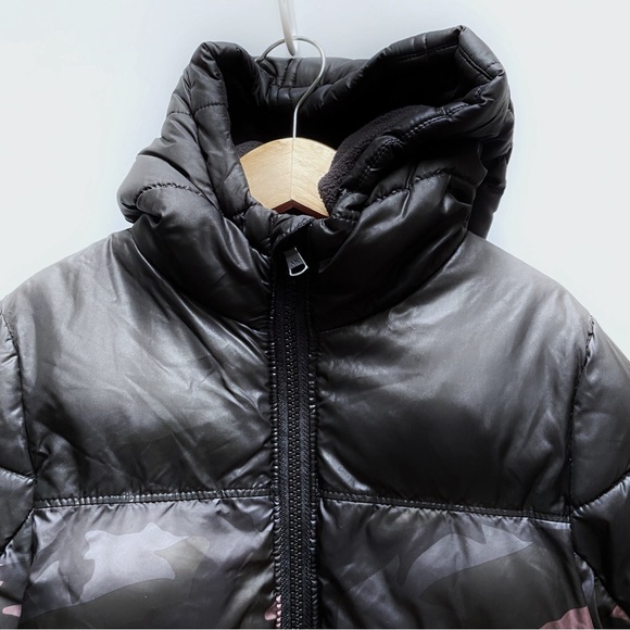 Michael Kors Boys 3T Puffer Jacket Black Camo Hooded Winter Coat - Picture 3 of 9